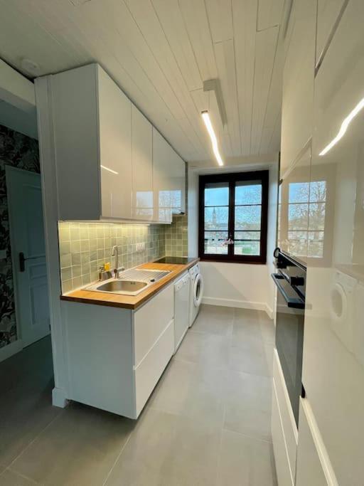 Appartement En Plein Centre Ville Milly-la-Foret Eksteriør bilde