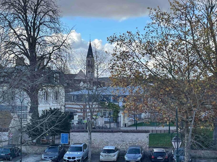 Appartement En Plein Centre Ville Milly-la-Foret Eksteriør bilde
