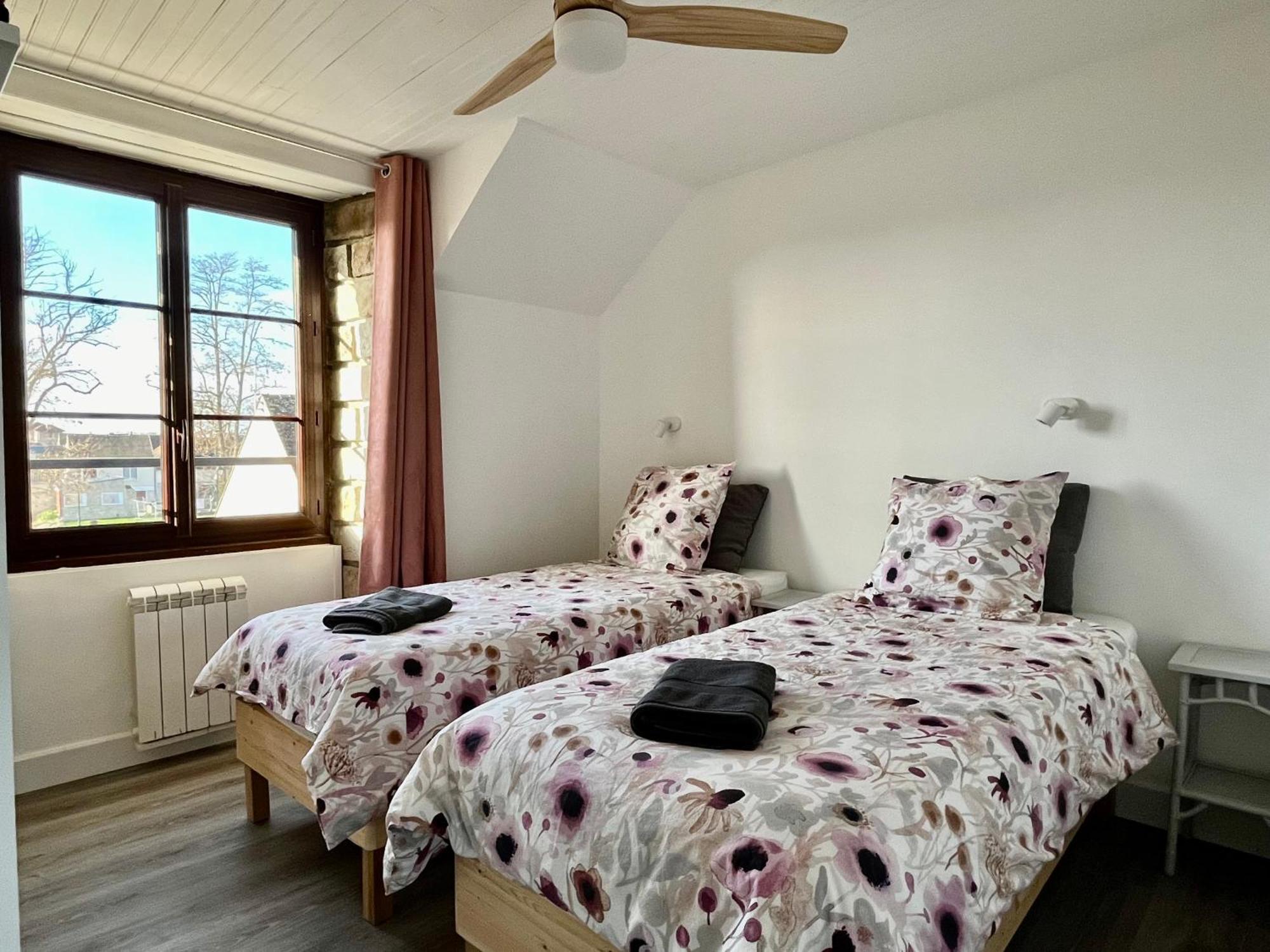 Appartement En Plein Centre Ville Milly-la-Foret Eksteriør bilde
